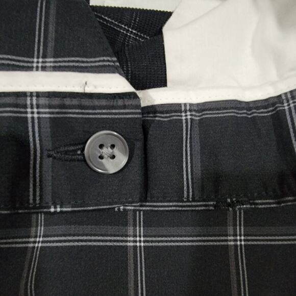 Walter Hagen Shorts Mens 38 Black Plaid Flat Front Golf Performance Outdoor - Picture 5 of 11